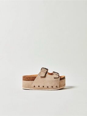 NWOT Free People Intentionally Blank Platform Sandal